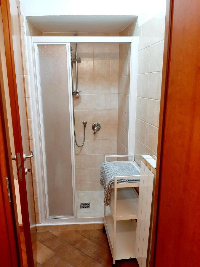 Il Vicolo By Turistica Apartment Domodossola Luaran gambar